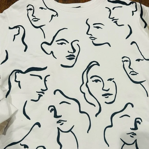 Zara Cream Sweatshirt with Black Abstract Design - Picture 3 of 4